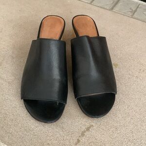 Madewell Sandals.  Size 7. Black.  Good condition